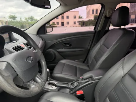 Renault SM3