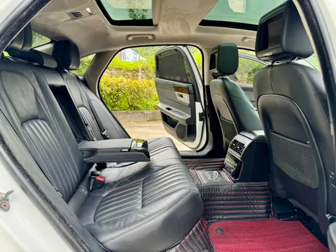 Jaguar XFL