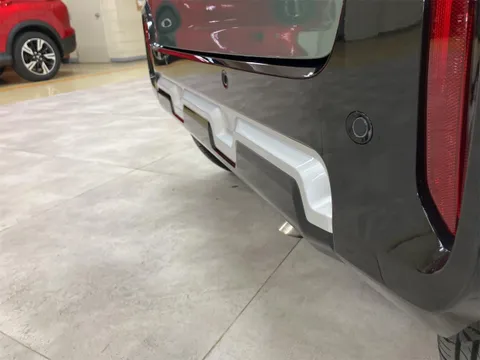Mitsubishi Delica Mini
