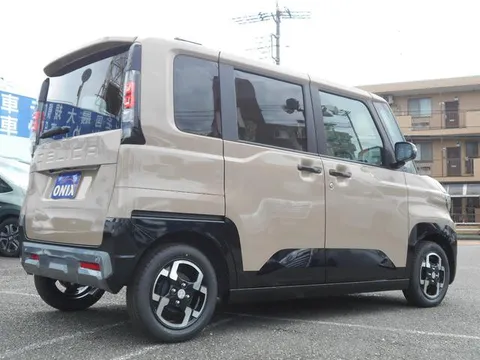 Mitsubishi Delica Mini