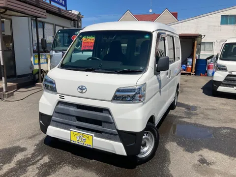 Toyota Pixis Van