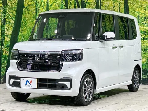 Honda N-BOX Custom