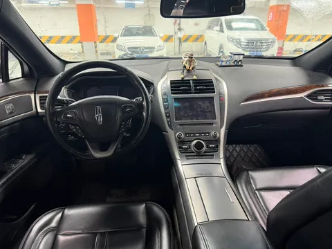 Lincoln MKZ