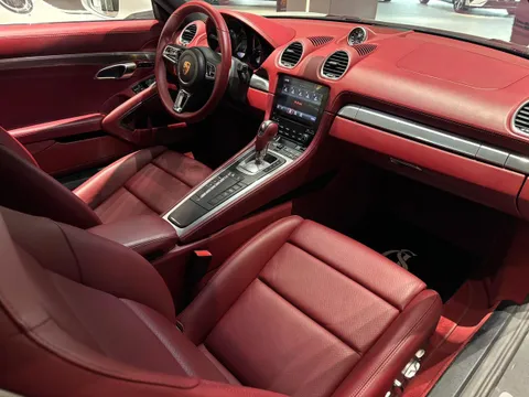 Porsche 718