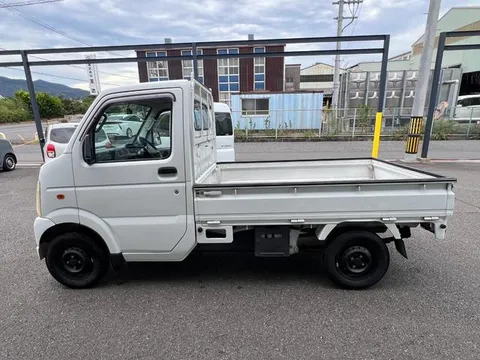 Mazda Scrum Truck