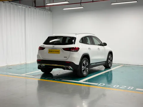 Mercedes-Benz GLA-Class