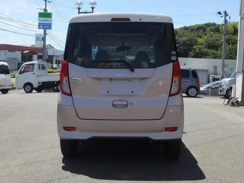 Mitsubishi eK Space