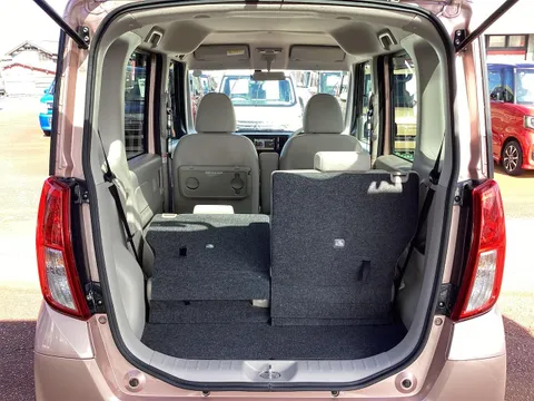 Mitsubishi eK Space