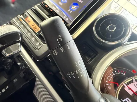 Suzuki Spacia Custom