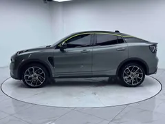 Lynk & Co 05