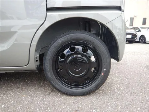 Suzuki Spacia Base
