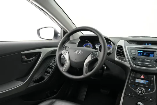 Hyundai Elantra (Avante)