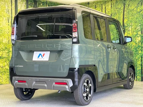 Mitsubishi Delica Mini