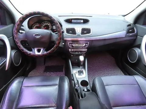 Renault SM3