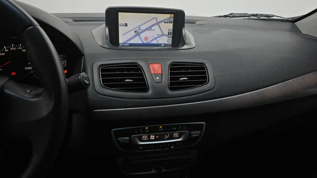 Renault SM3