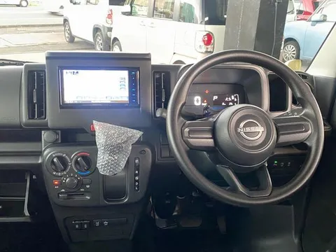 Nissan Clipper Van