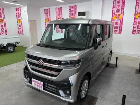 Suzuki Spacia Custom