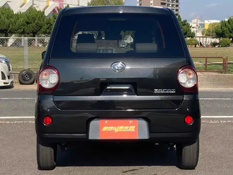Daihatsu Mira Tocot