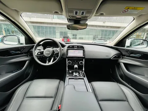 Jaguar XEL