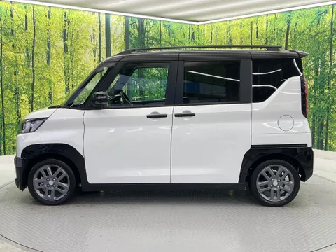 Mitsubishi Delica Mini