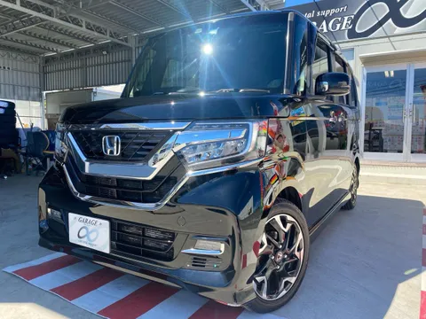 Honda N-BOX Custom