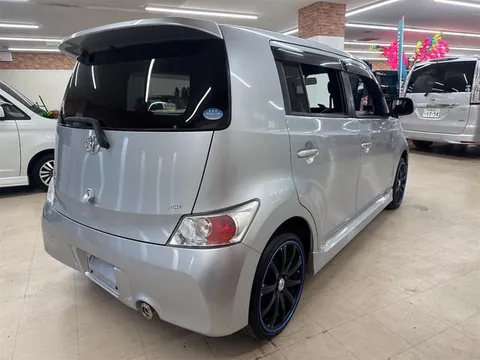 Toyota bB