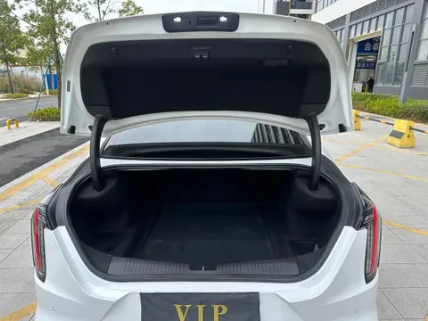 Cadillac CT4