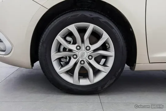 Geely Emgrand GL