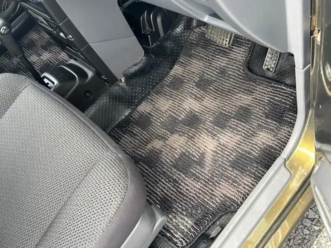 Daihatsu Naked