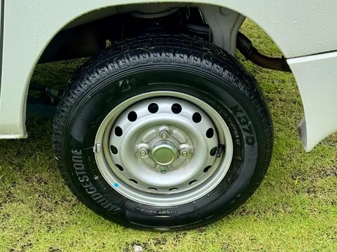 Mitsubishi Minicab Van