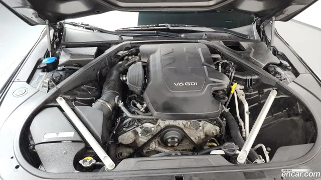Genesis G90 (EQ900)