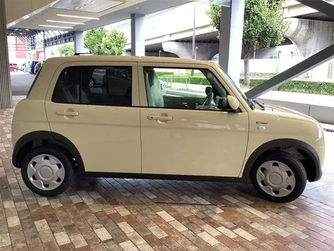 Suzuki Alto Lapin