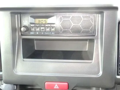 Nissan Clipper Van