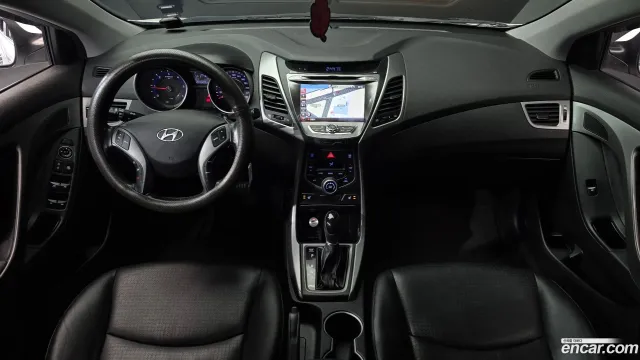 Hyundai Elantra (Avante)
