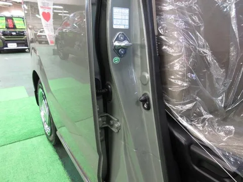 Honda N-BOX Slash
