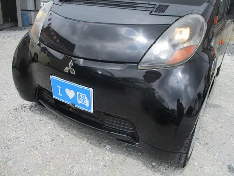 Mitsubishi I