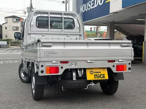 Nissan Clipper Truck