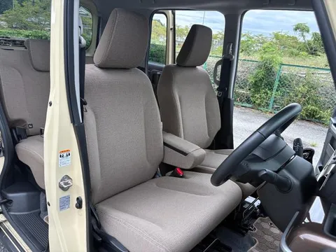 Suzuki Spacia Gear