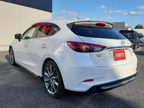 Mazda Axela Sport
