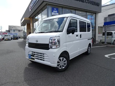 Nissan Clipper Van