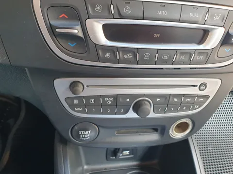 Renault SM3
