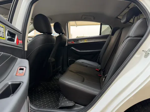 Chery Arrizo 5