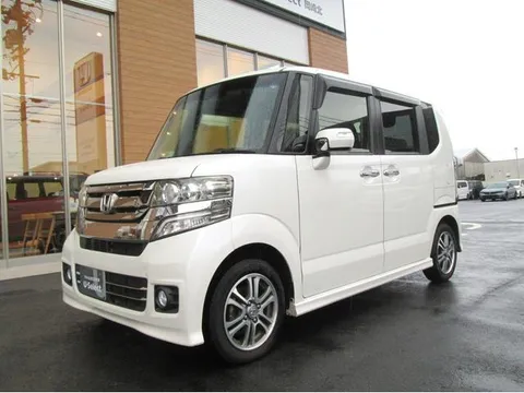 Honda N-BOX Custom
