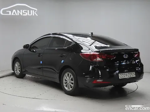 Hyundai Elantra (Avante)