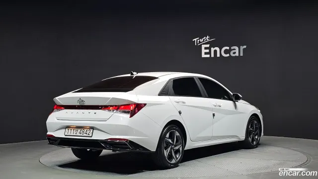 Hyundai Elantra (Avante)