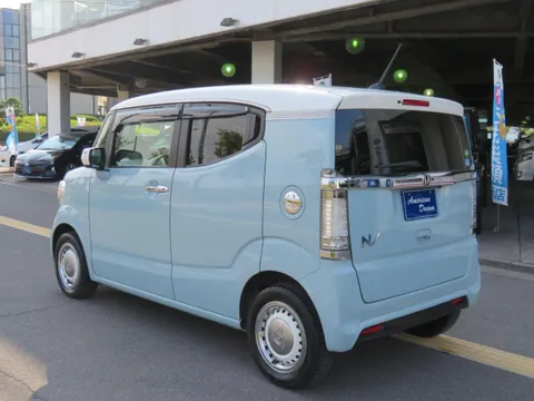 Honda N-BOX Slash