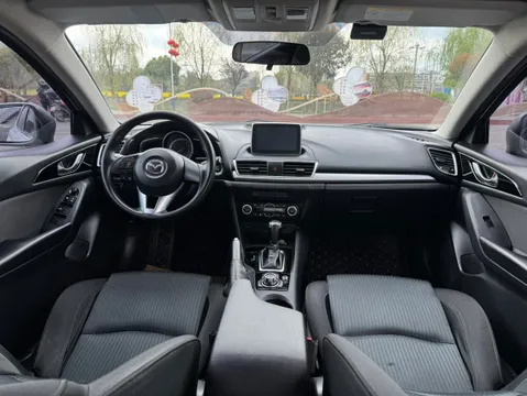 Mazda Mazda 3