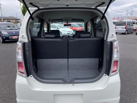 Suzuki Wagon R Stingray