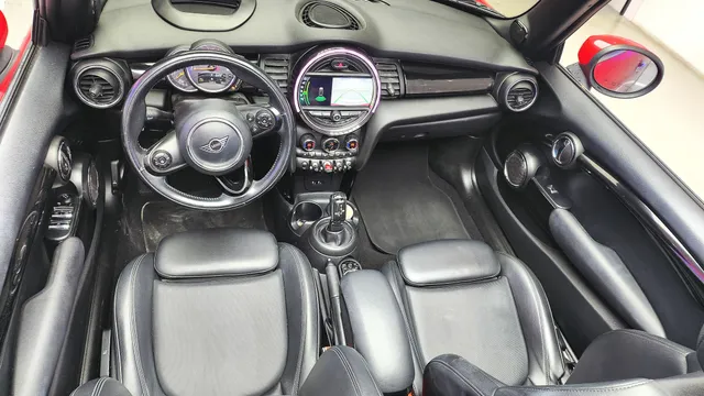 MINI Cooper Convertible