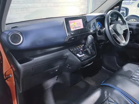 Mitsubishi eK X